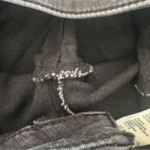 Free People Twirl On Mid-Rise Crop Flare Jeans Size 28 Washed Black High Rise - Picture 8 of 10